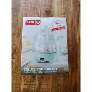 Dash Deluxe Egg Cooker 12 Egg Capacity
